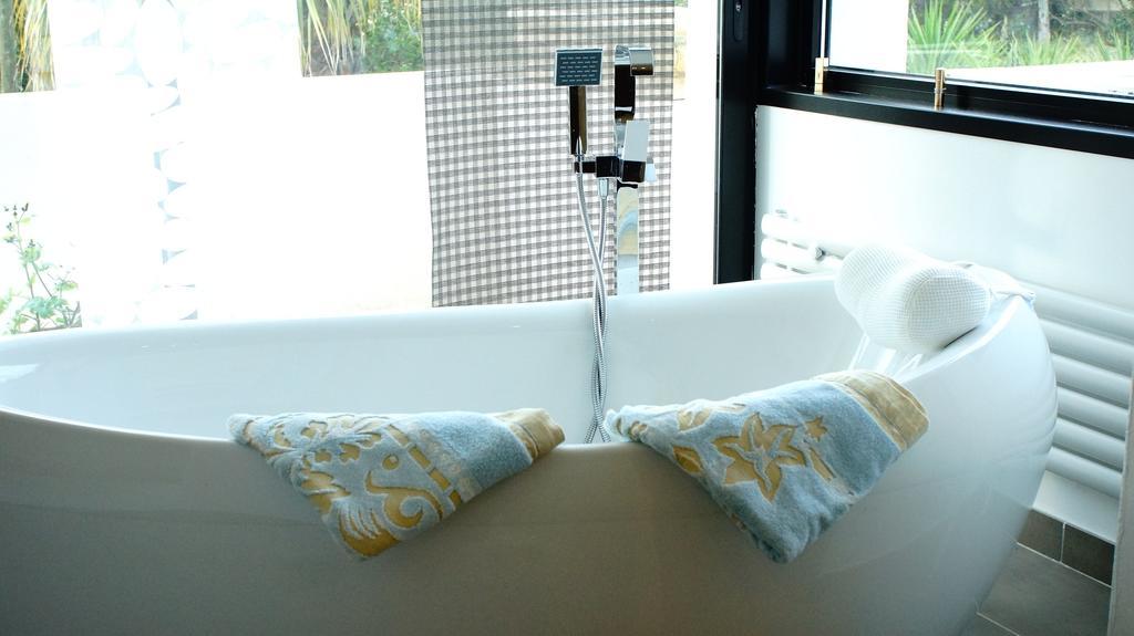 La Villa Blanche Sanary-sur-Mer Habitación foto